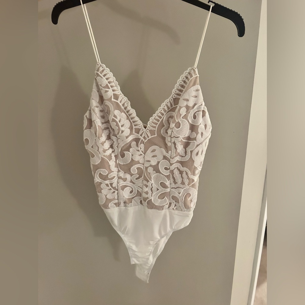 Hello Molly Ivory Floral Lace Bodysuit